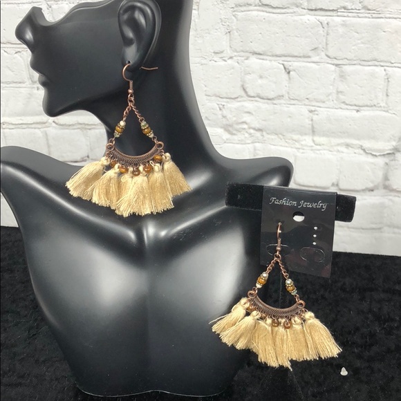 Boho fringe tassel earrings beige - Picture 2 of 4